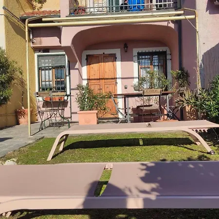 Hostdomus - Plasch Apartments-free Bike *