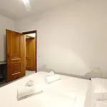 Hostdomus - Plasch Apartments-free Bike Apartamento